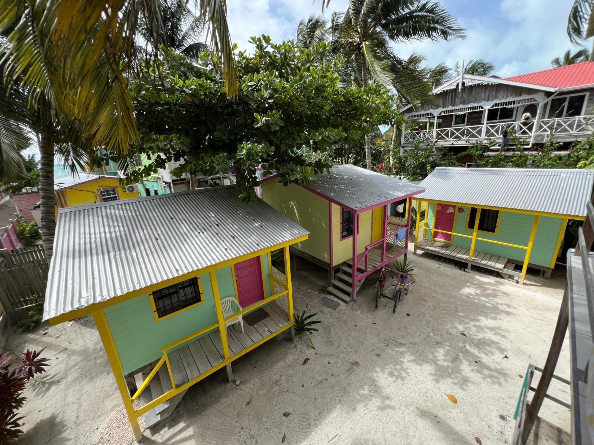 Barefoot Beach Belize Caye Caulker Exterior photo