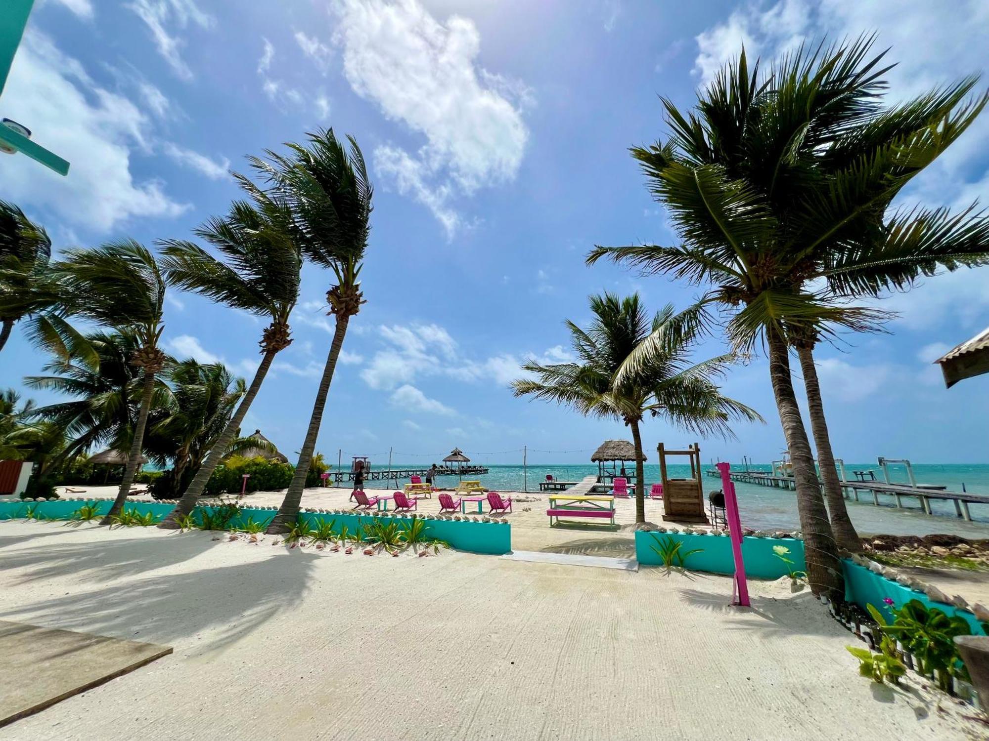 Barefoot Beach Belize Caye Caulker Exterior photo